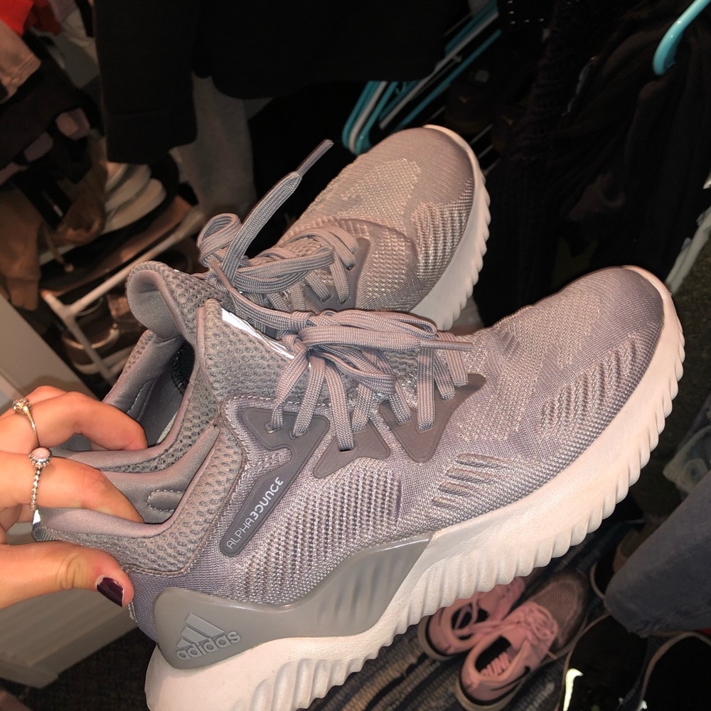 Adidas Sneakers